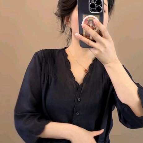 秀英服饰