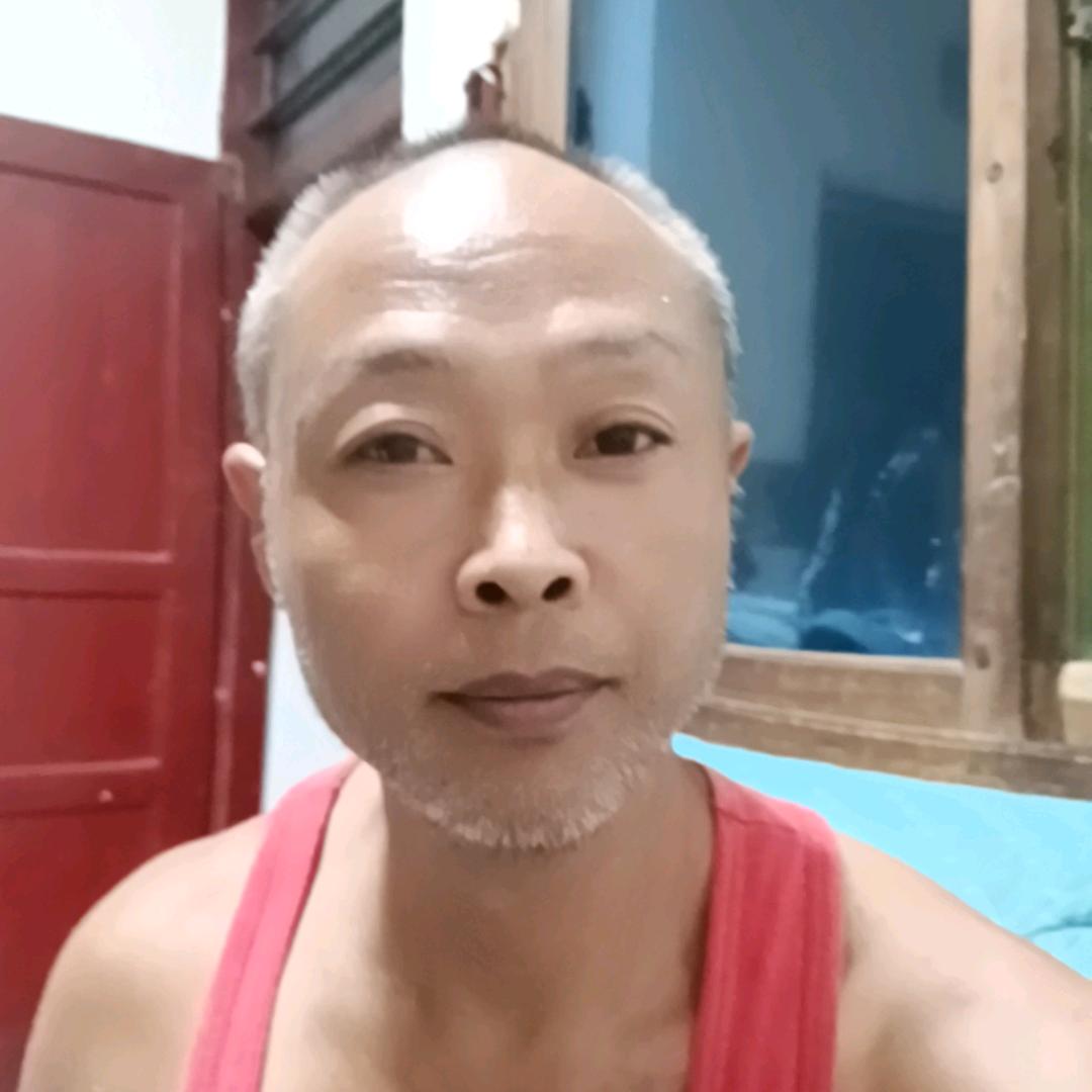 何明孝