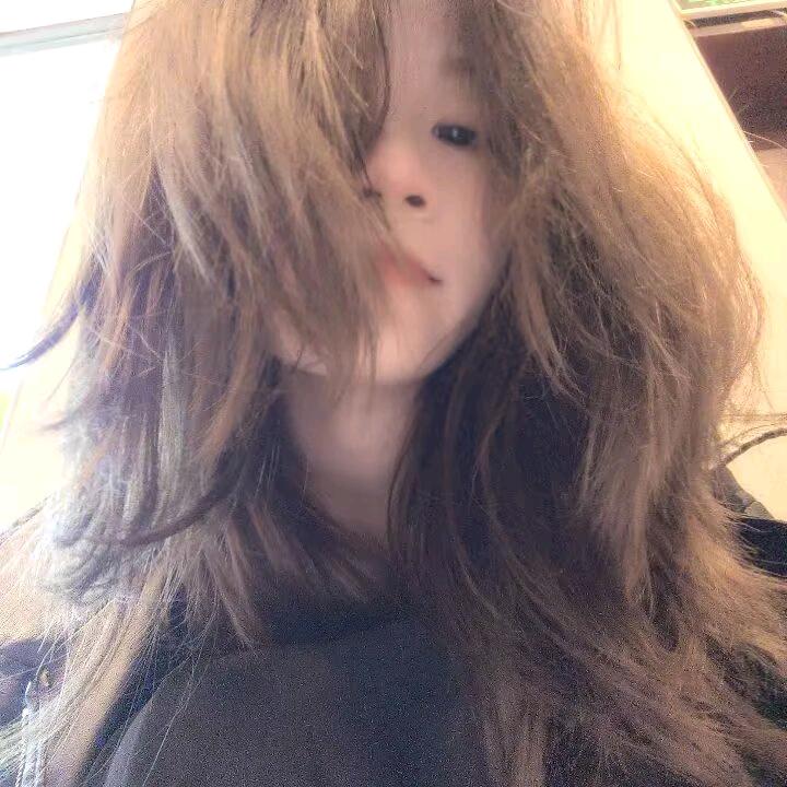 不吃香菜的兔子°