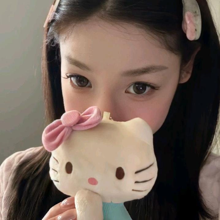 酱酱˶˃ ᵕ ˂˵