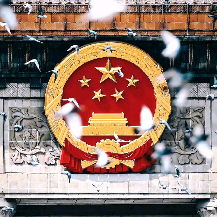 请叫我女王大人