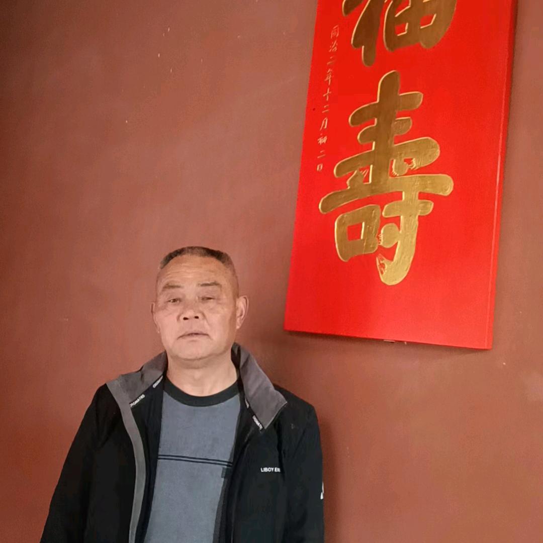 天天好新情！靳