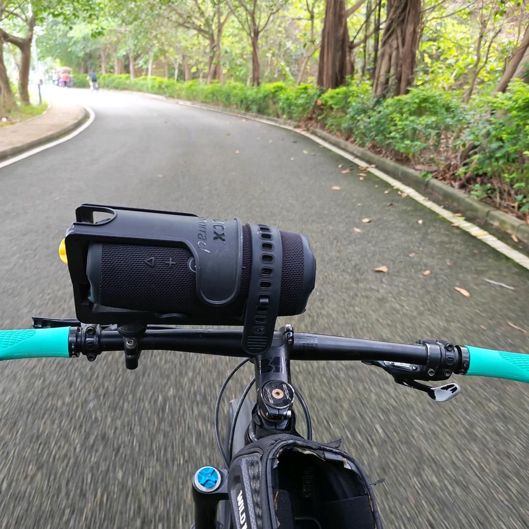 沉默的心爱骑行