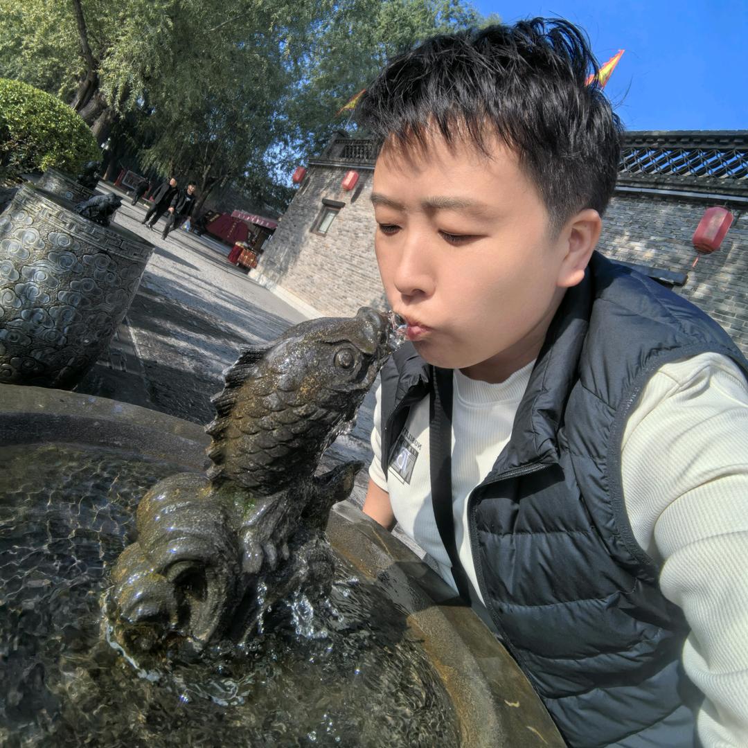 哇ε٩(๑> ₃ <)۶з瑟