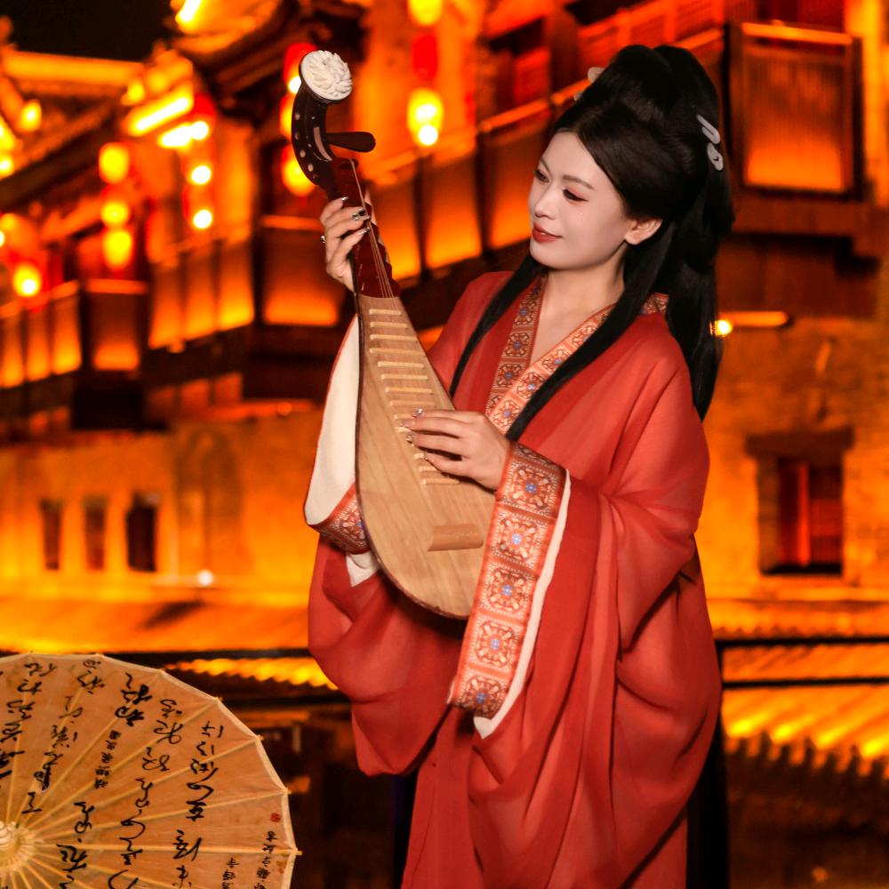 鲁山中州路洒丽衣橱