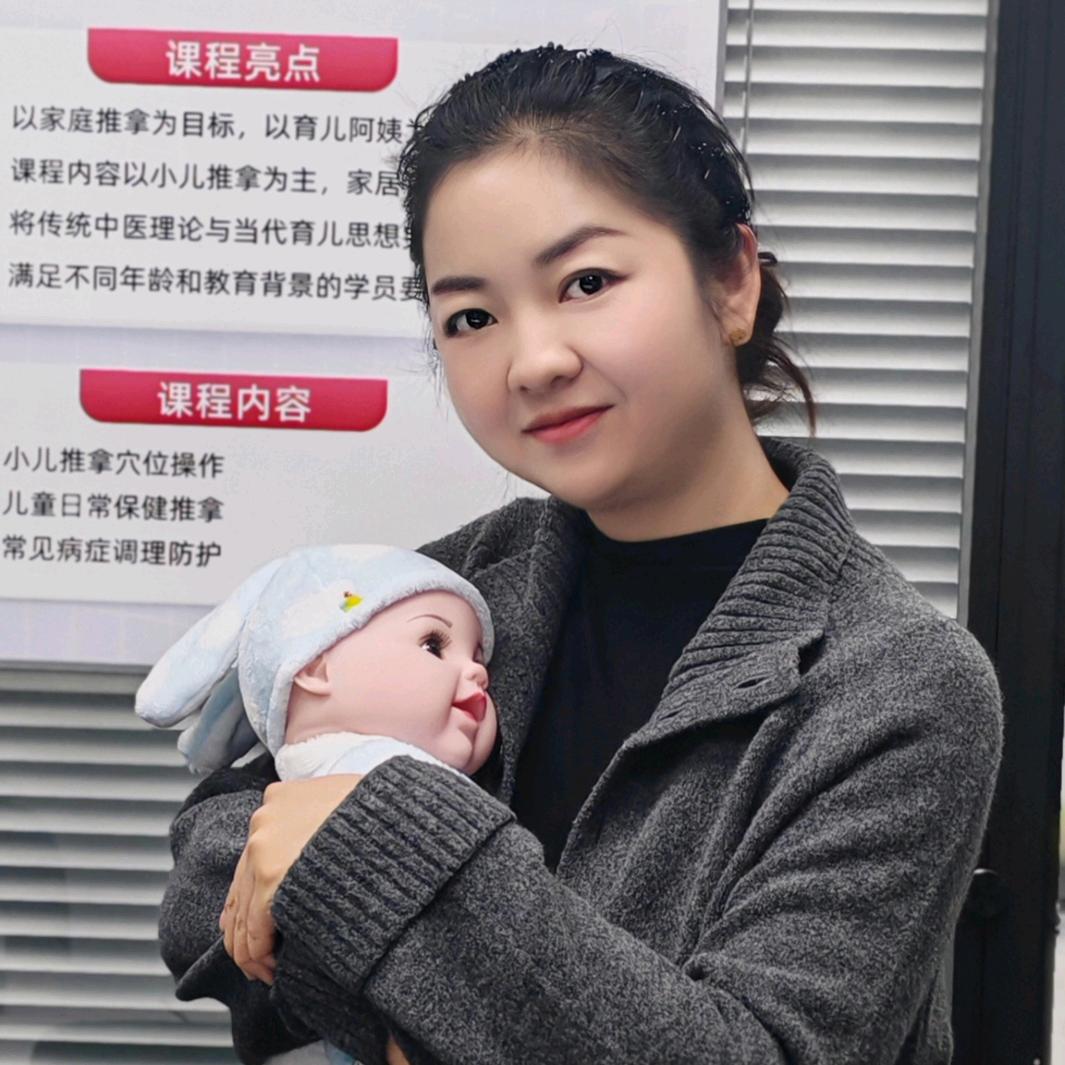 护士转型育婴师，倩倩