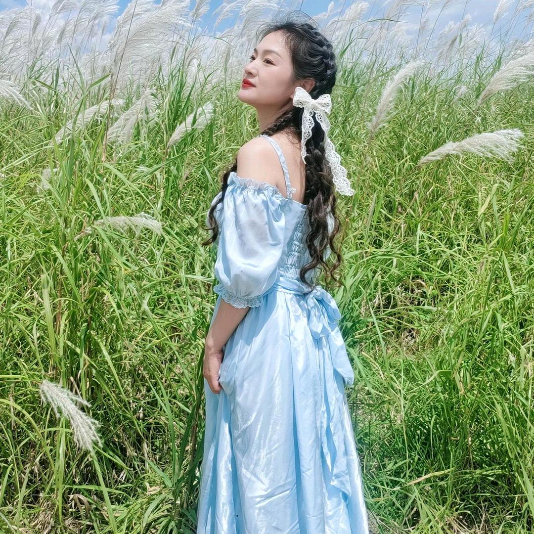 艳（连赞拉黑）
