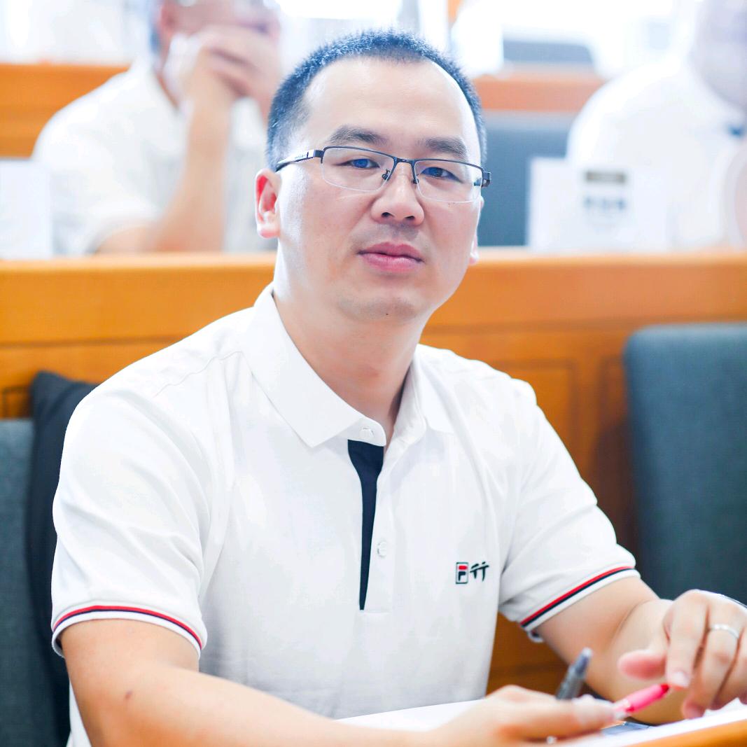 嘉岩石材大李