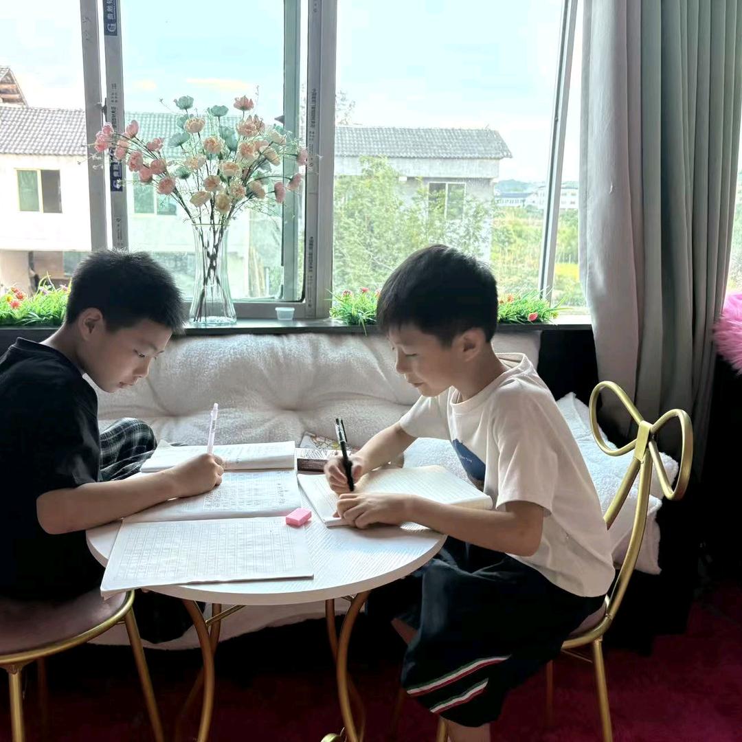 随车吊挖机小彭