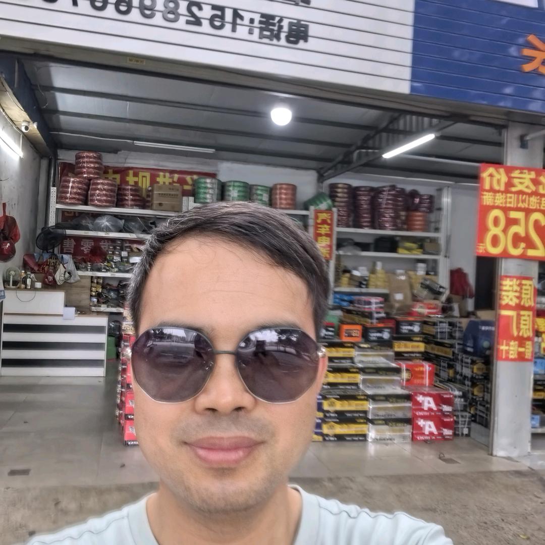 广西台铃三轮车总代黄总