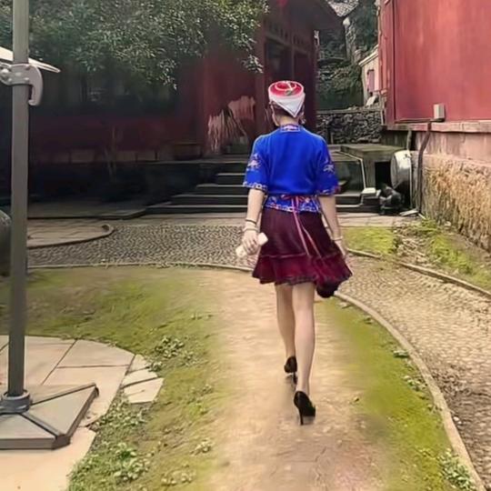 觅蕾身材管理！田姐