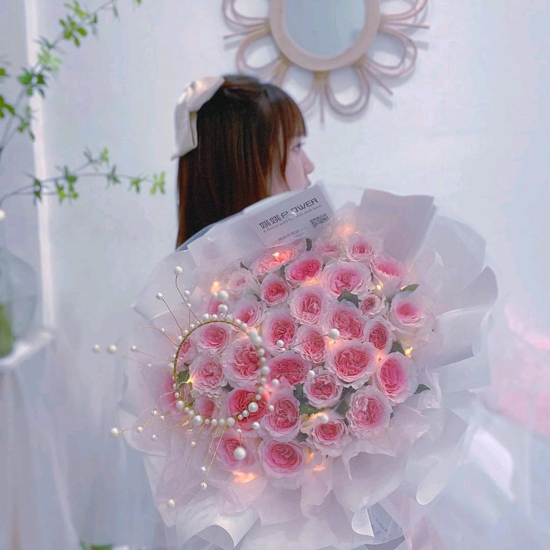 夏小姐