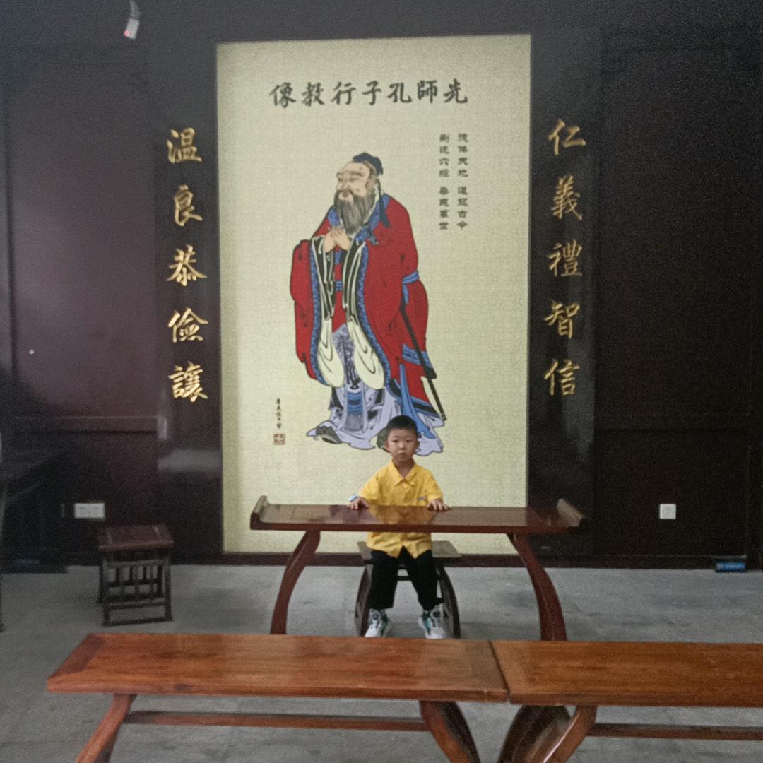 不如行万里路