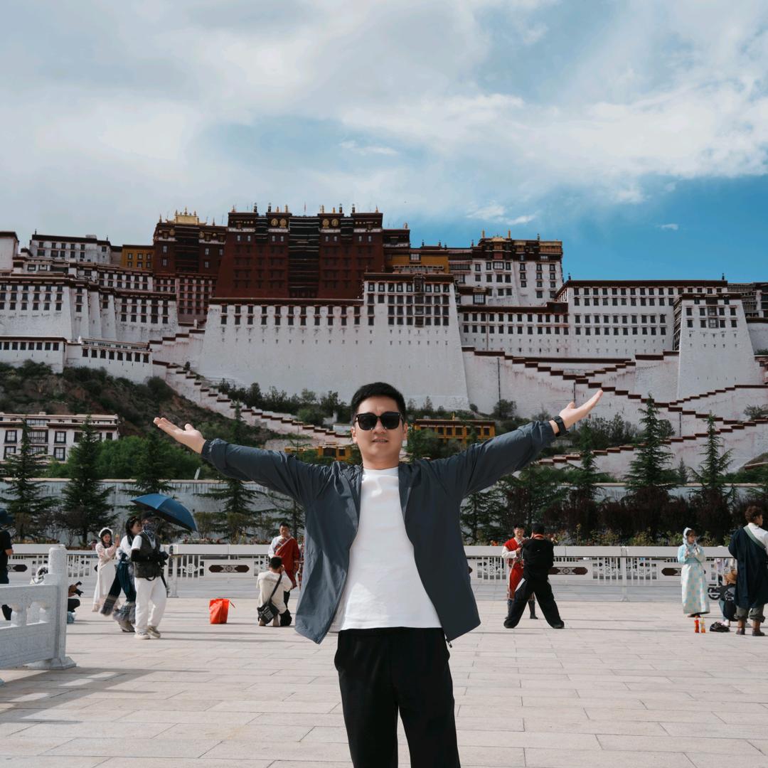 高兴😃