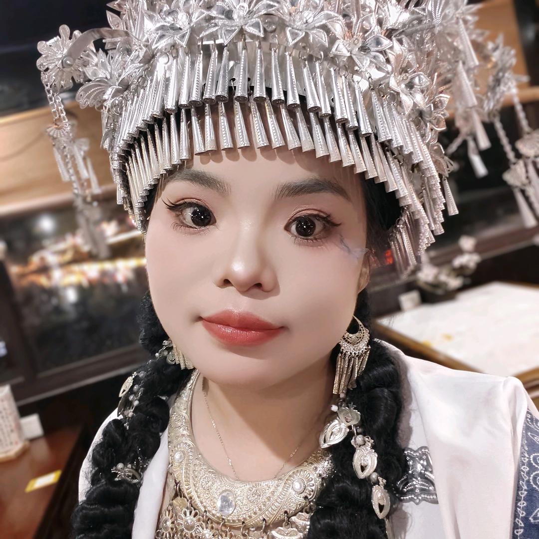 吴⁵²º女士