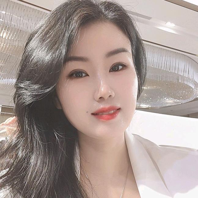 林妹妹（穿的都在橱窗）