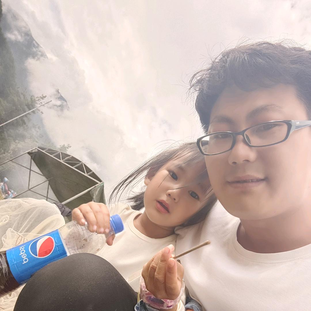 泽添在凤庆做回收