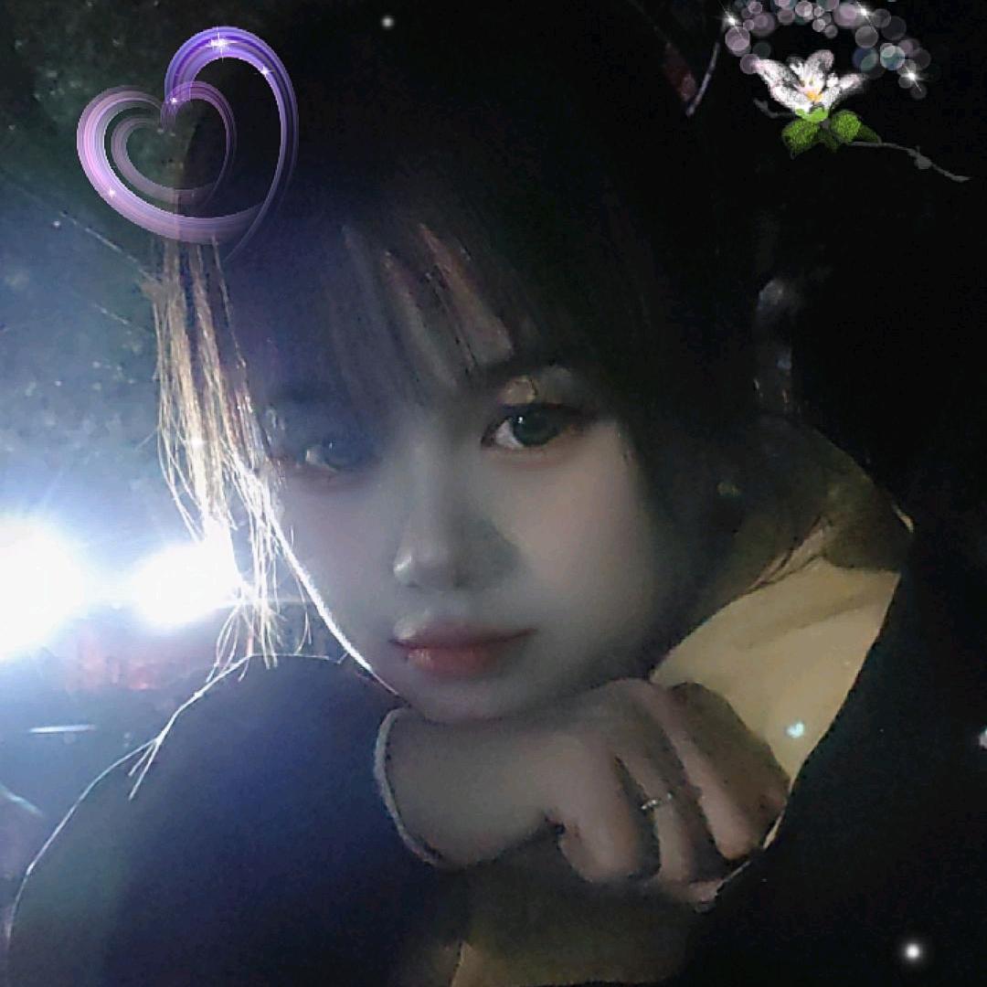 ぅ強顏歡笶╬誰懂涐蕜傷 は