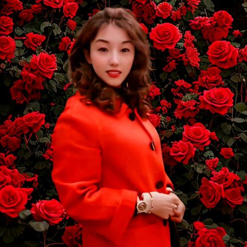 60岁美老太改衣坊