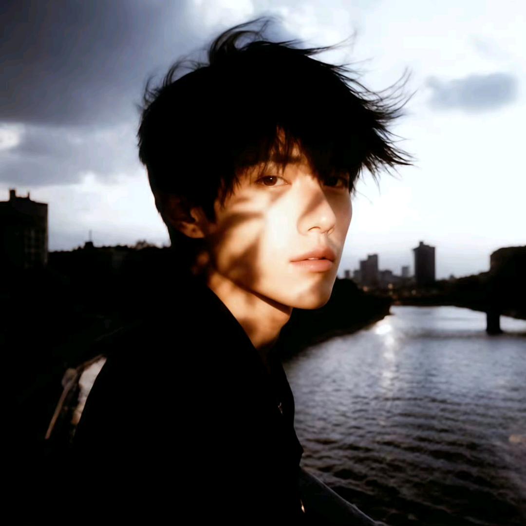 犯困的二旬老人