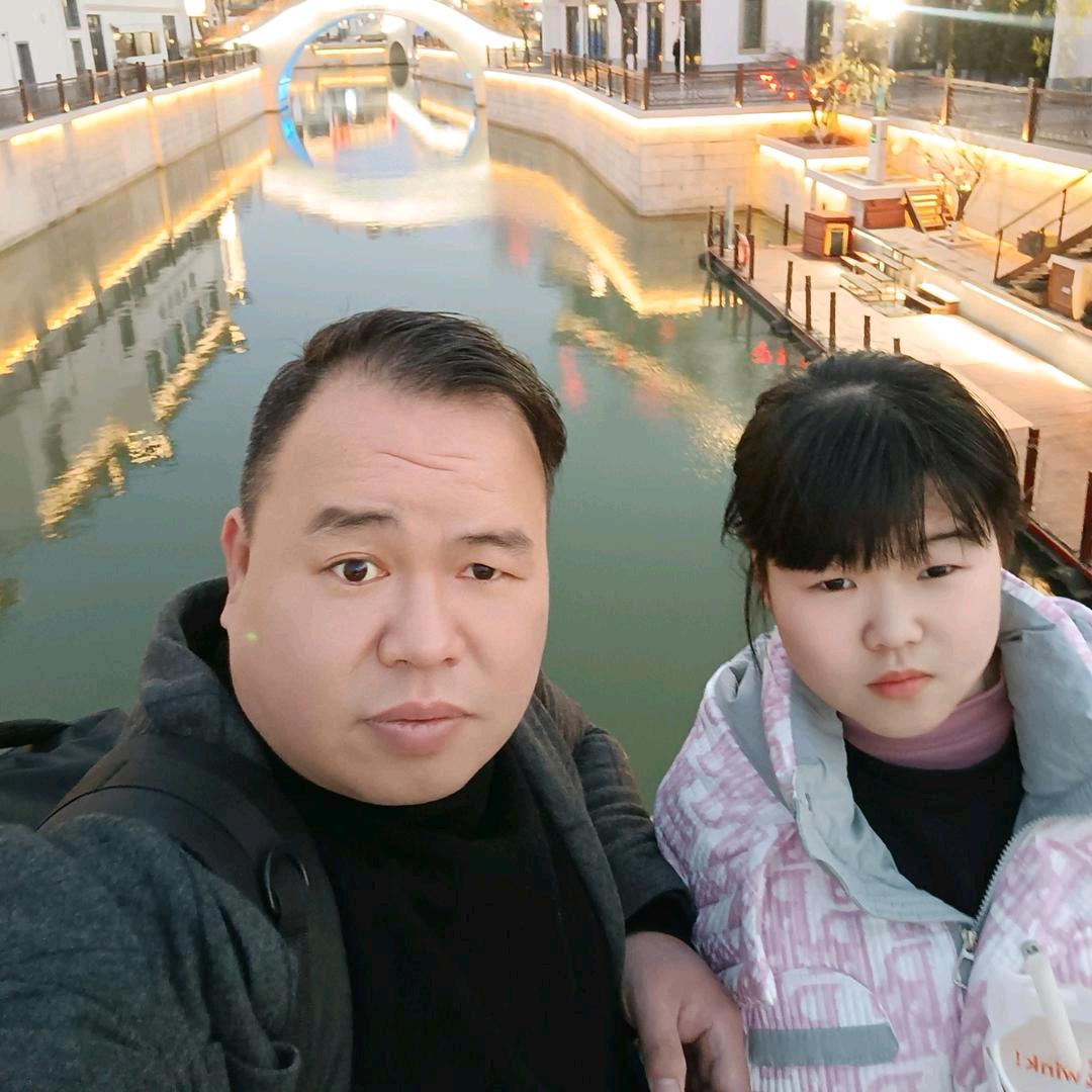 肥远行(打螺丝中)