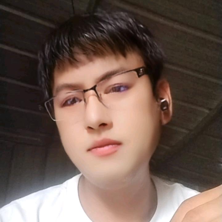 窗外男人