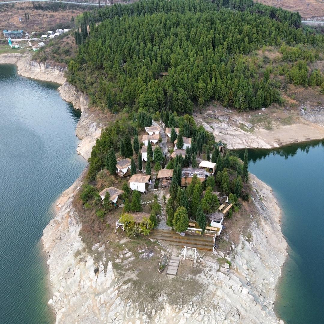 万物生半岛营地露营小院
