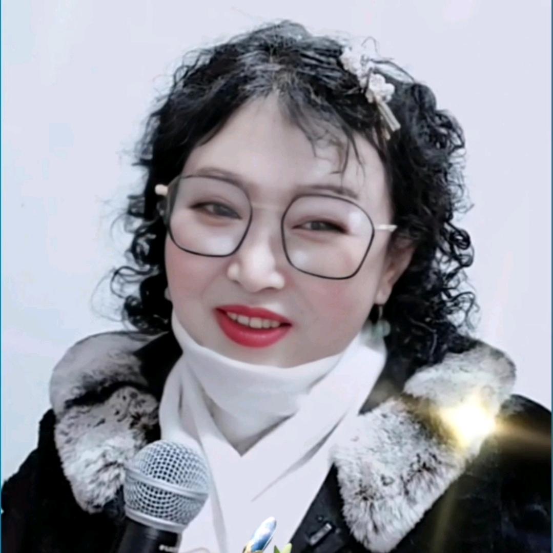 @蓝天旗袍姐晚7：30