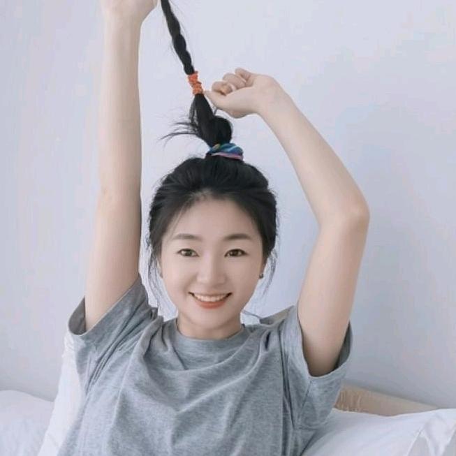 ๓᭄踩了牛奶的猫^^