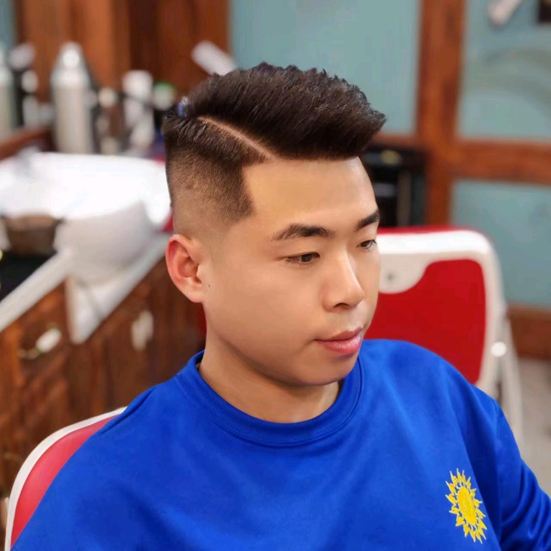 在六安干铝板冲孔加工的小李总