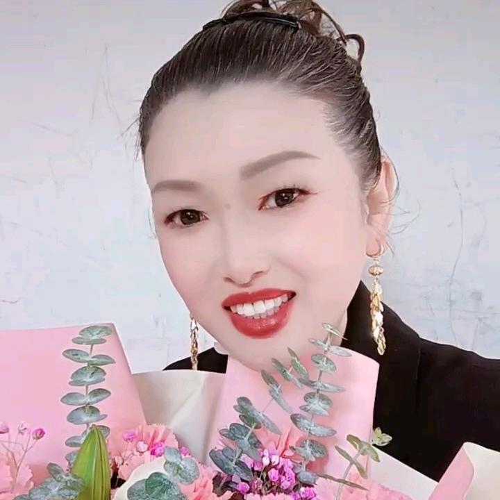 76年的龙🐉《晓🌹二姐》