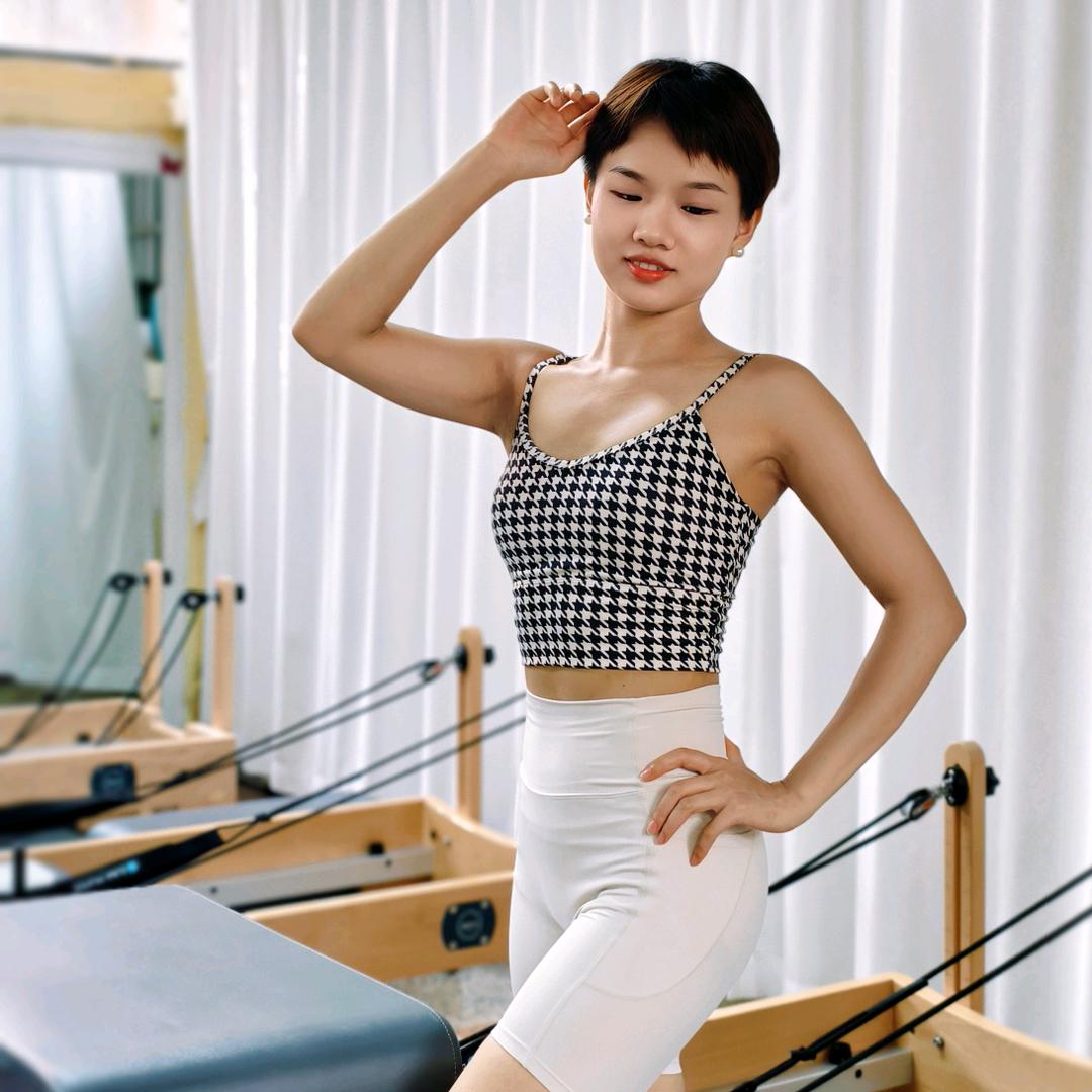 是兔兔老师吖～