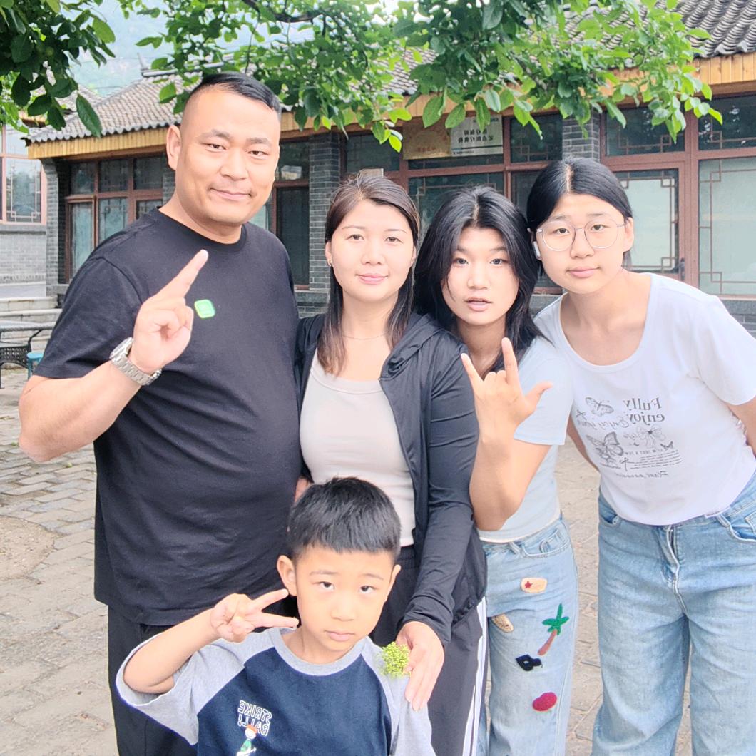 （海里的月亮）