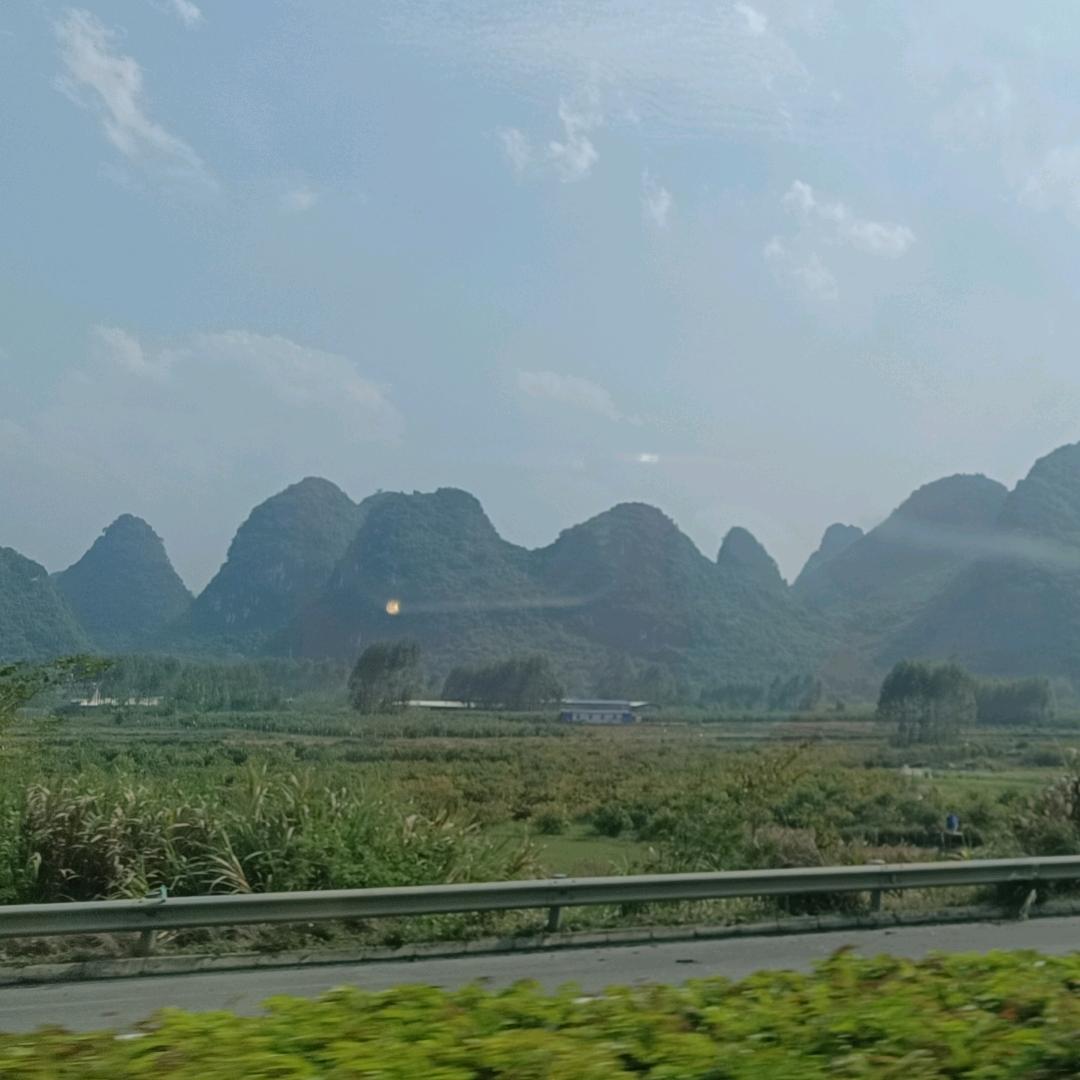 西山区小娜服务中心(个体工商户)