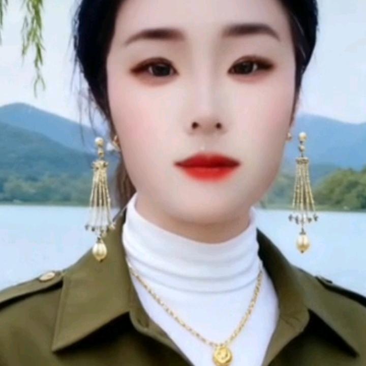 小艾美女2025