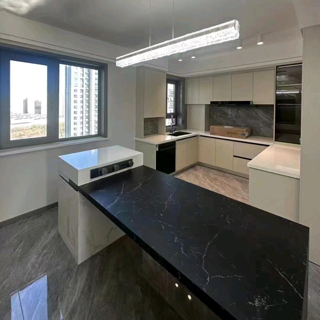 弘匠装饰洋诚木门