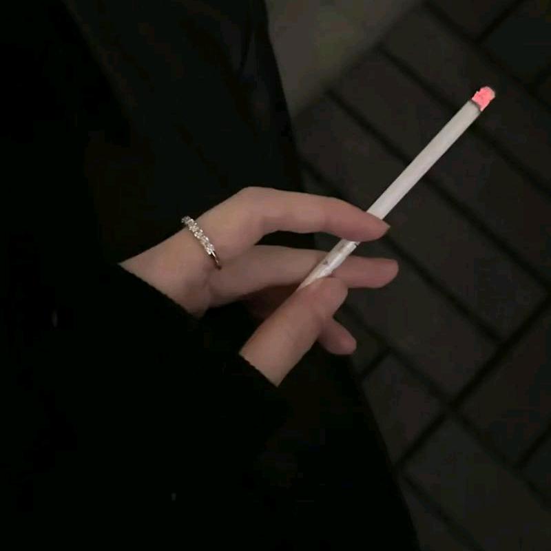 小^逸