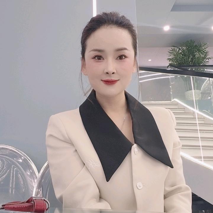 主持人｜安燕