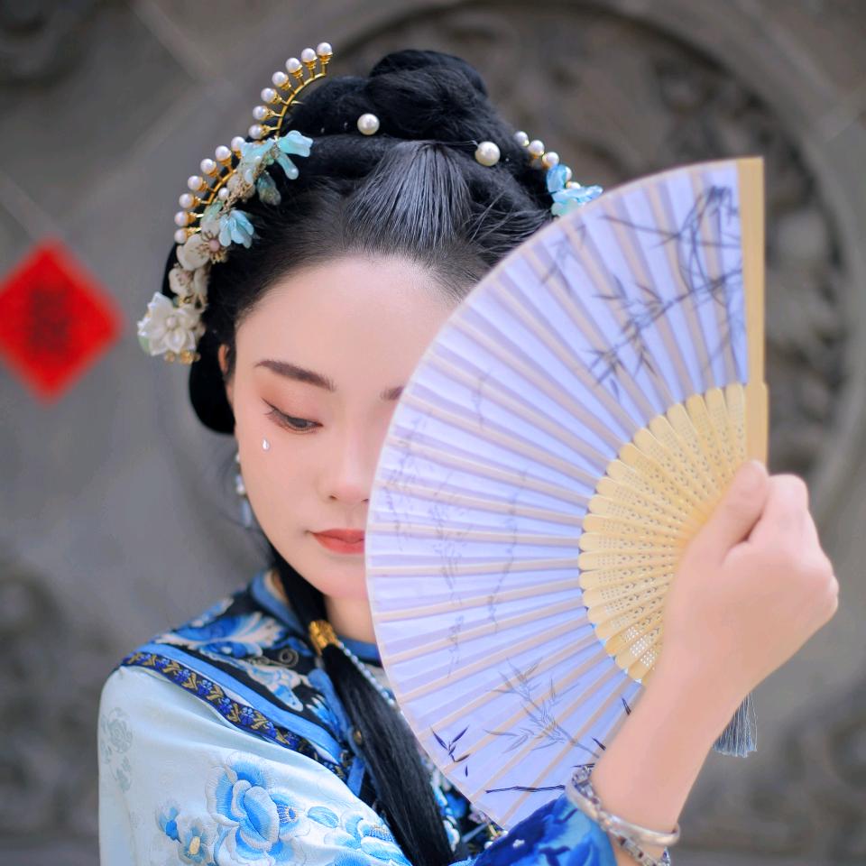 临渊羡鱼不如退而拥你