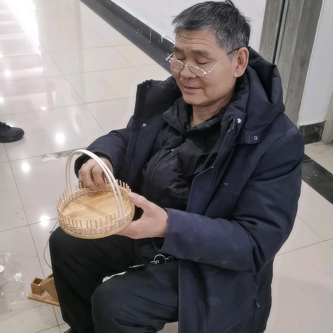 周师傅的手作铺