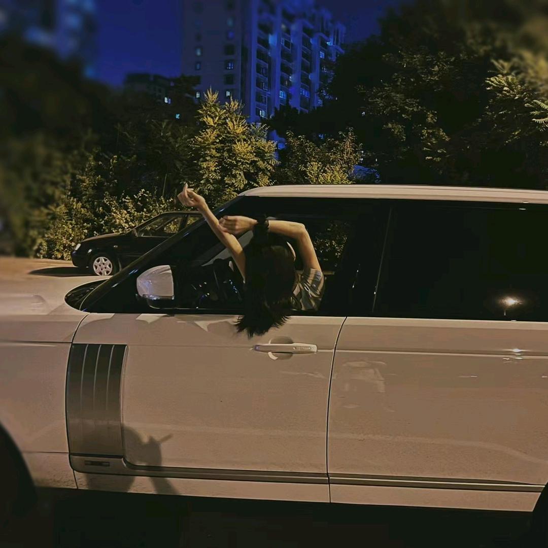 艾卡西亚桃女孩.