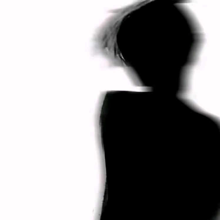 ୧⍤⃝🌻我睡觉的时候不困