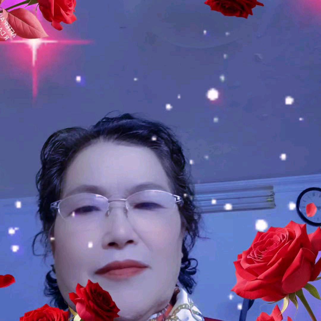 傅素英