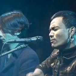 一只脚