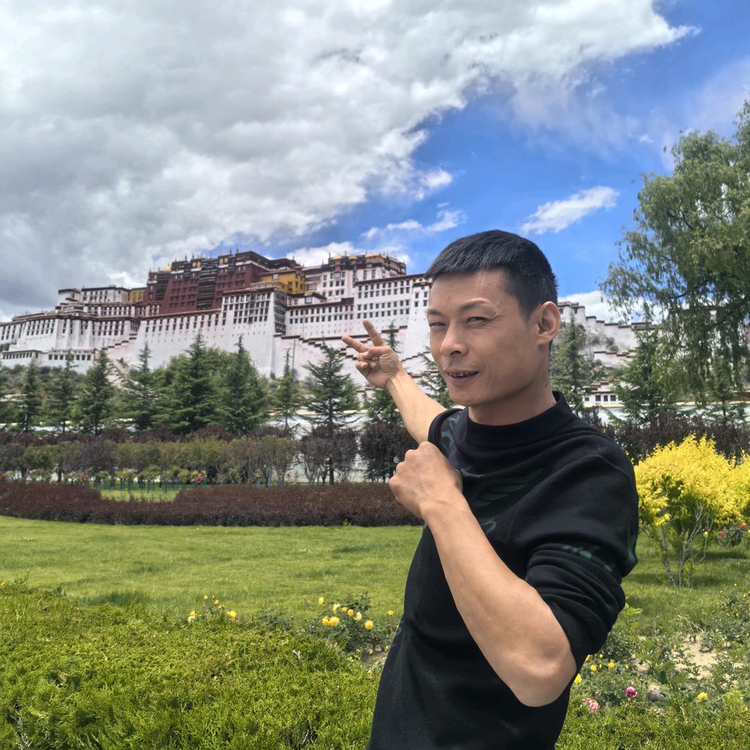 顺城爱玩摩托