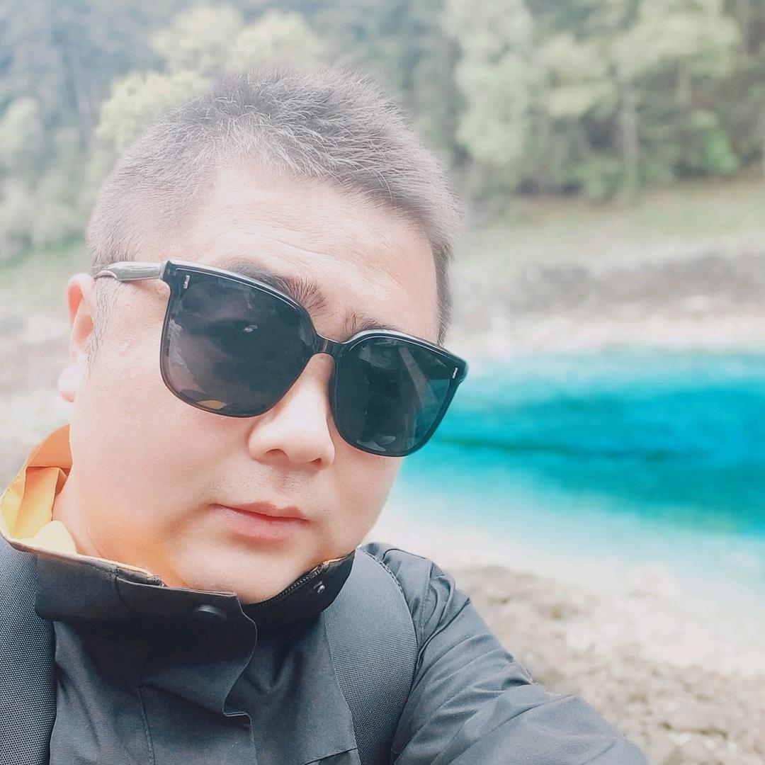 长盈 @