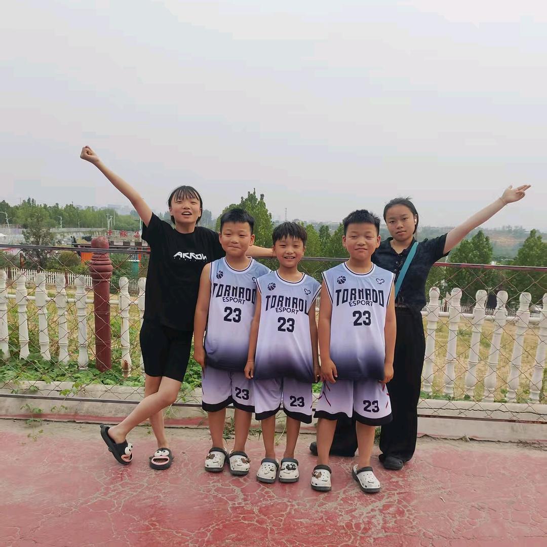 吉祥五宝天天开心