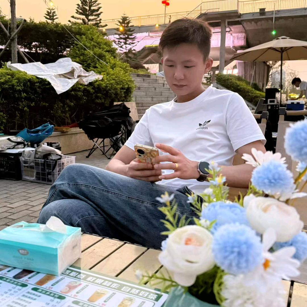 曾先生