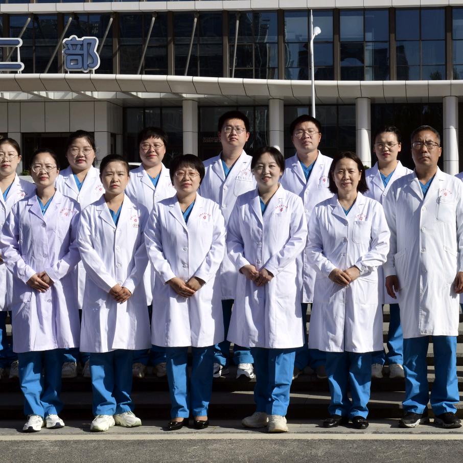 人类幼崽照护者