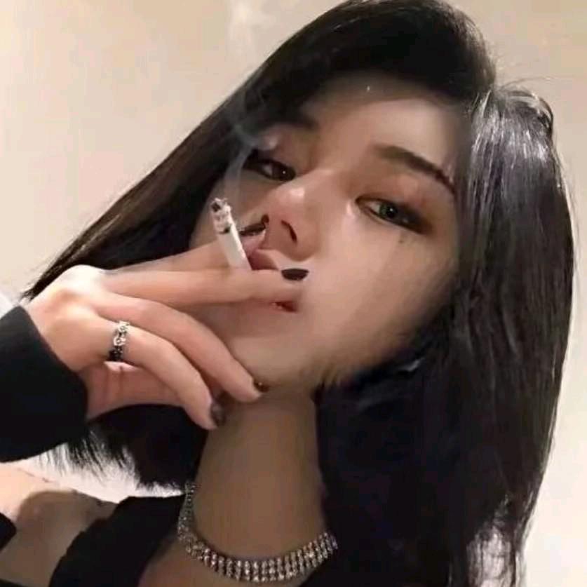 ღ᭄💞属猫的姑娘ღ᭄